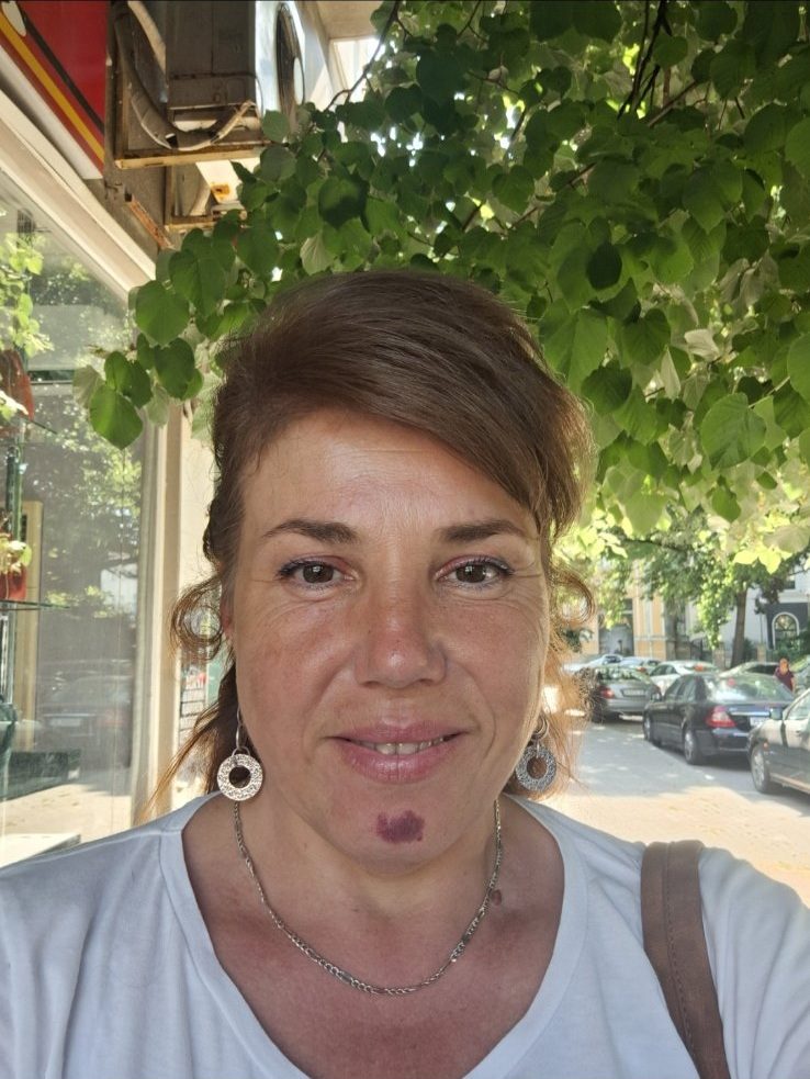 Елена Попова